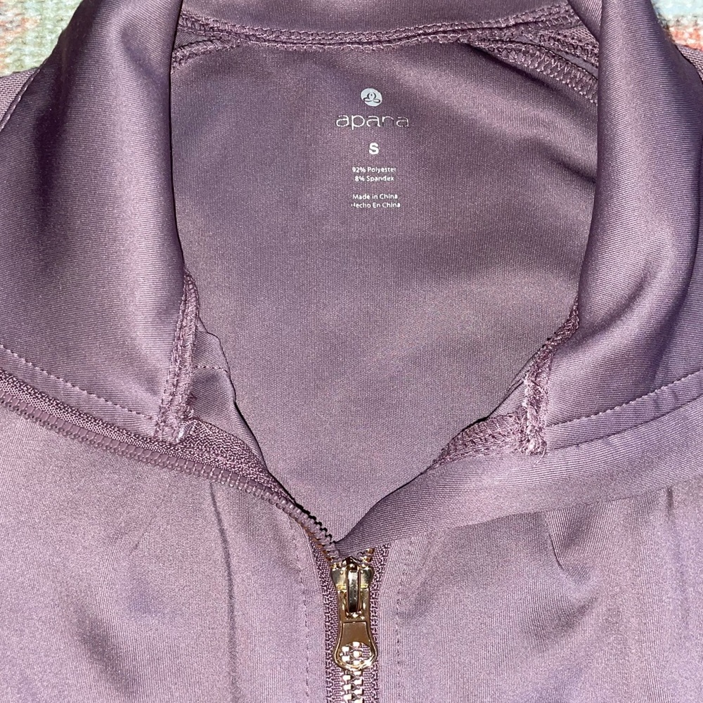 APARA athletic zip-up - Picture 3 of 4